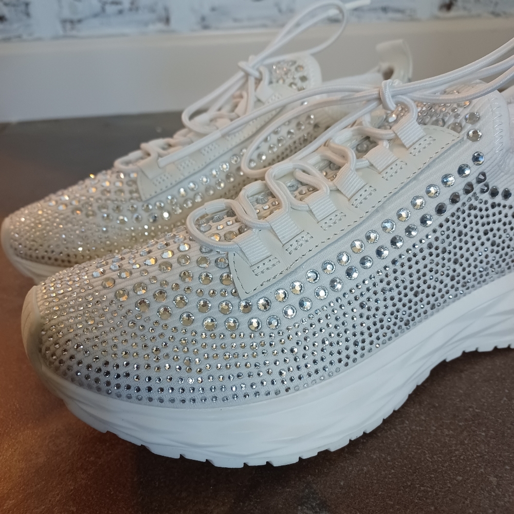Steve Madden White Crystal Sneakers Brand New - Picture 2 of 16